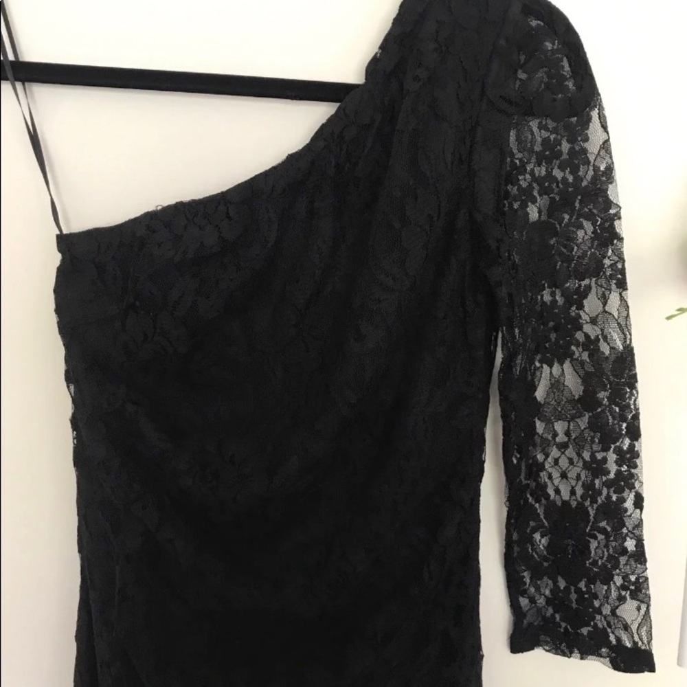 Express Lace Dress - Picture 2 of 3